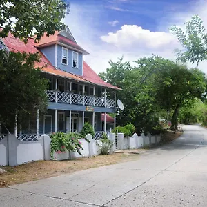 Pensión Coconut Paradise